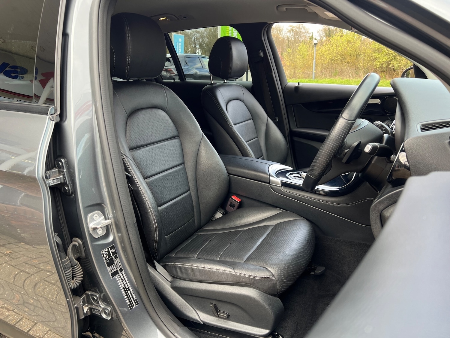 Used Mercedes-Benz GLC 2019 for sale - 76650082: Photo 43