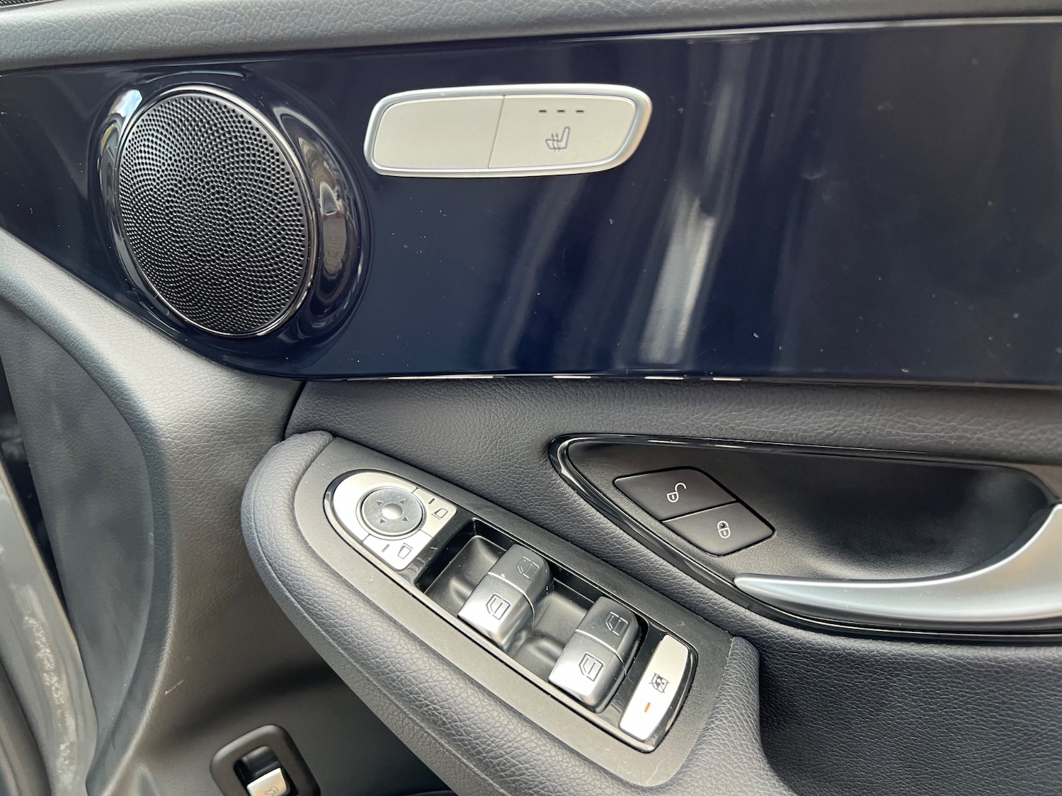 Used Mercedes-Benz GLC 2019 for sale - 76650082: Photo 44