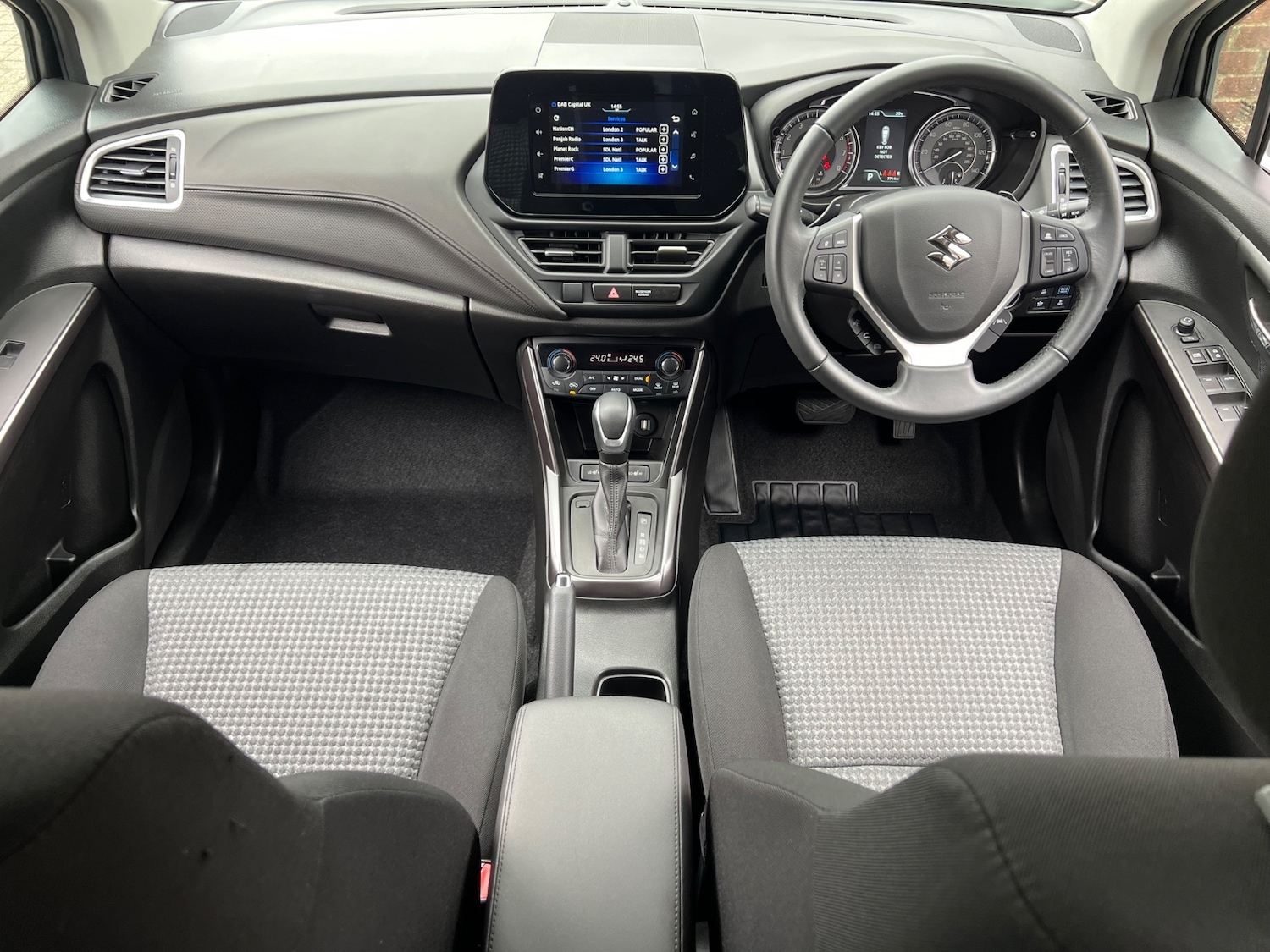 Used Suzuki SX4 S-Cross 2023 for sale - 76650121: Photo 14