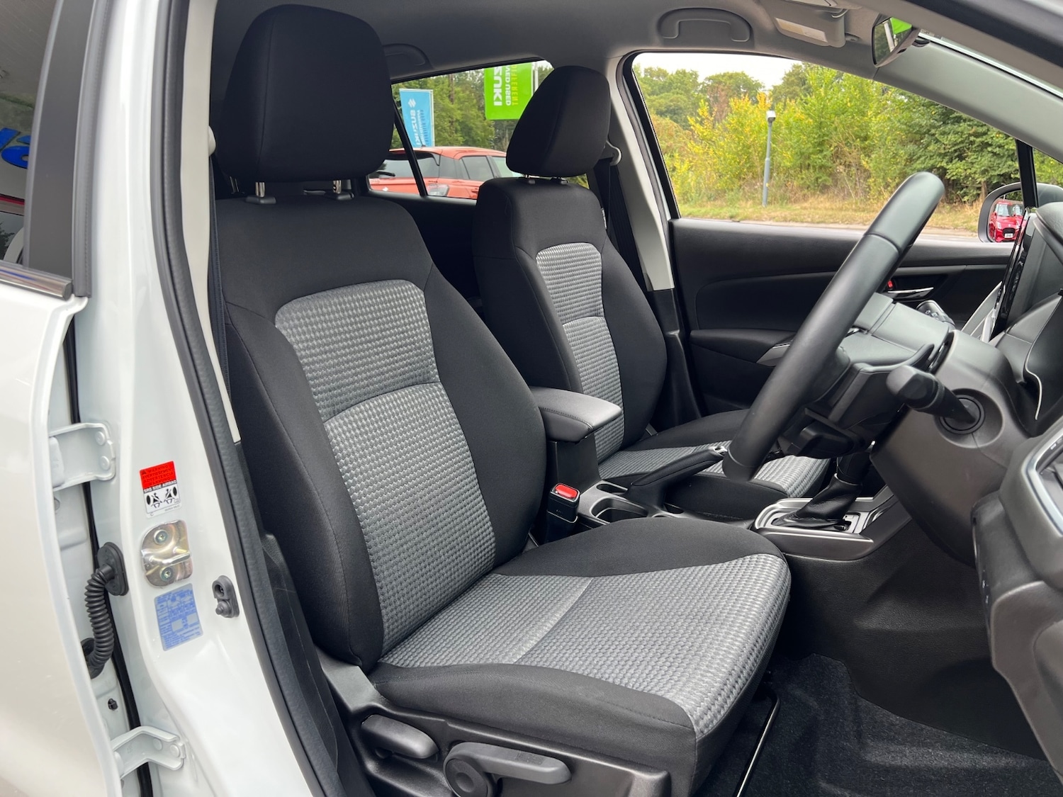 Used Suzuki SX4 S-Cross 2023 for sale - 76650121: Photo 32