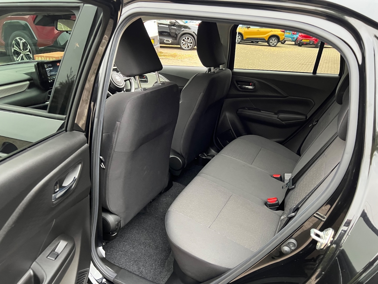 Used Suzuki Swift 2024 for sale - 76709425: Photo 10