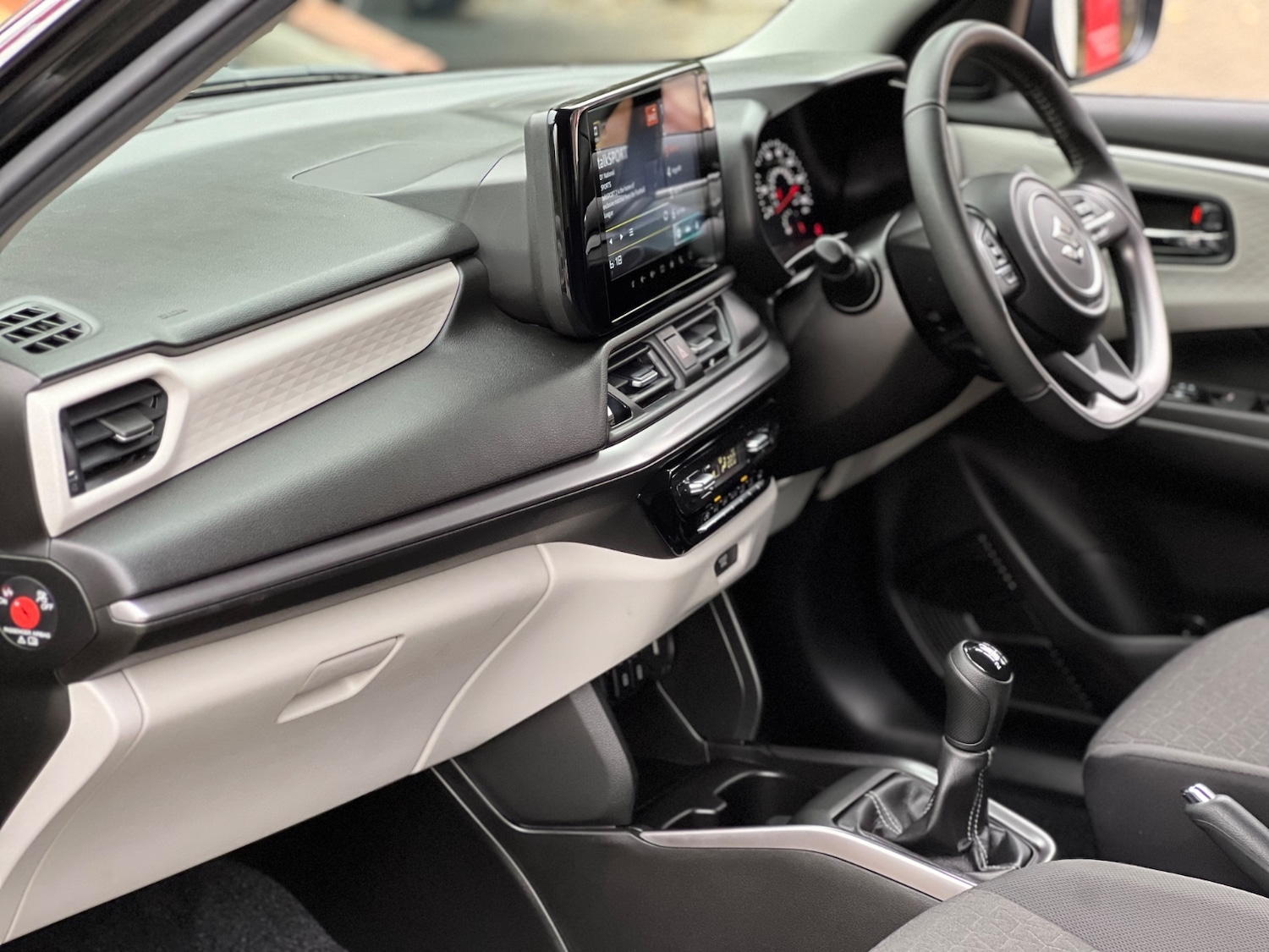 Used Suzuki Swift 2024 for sale - 76709425: Photo 11