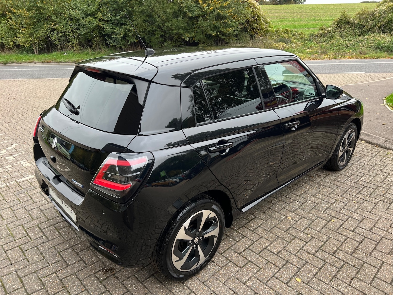 Used Suzuki Swift 2024 for sale - 76709425: Photo 6