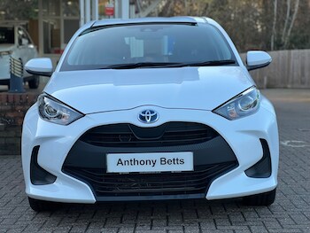 Used Toyota Yaris 2023 for sale - 77366915: Photo