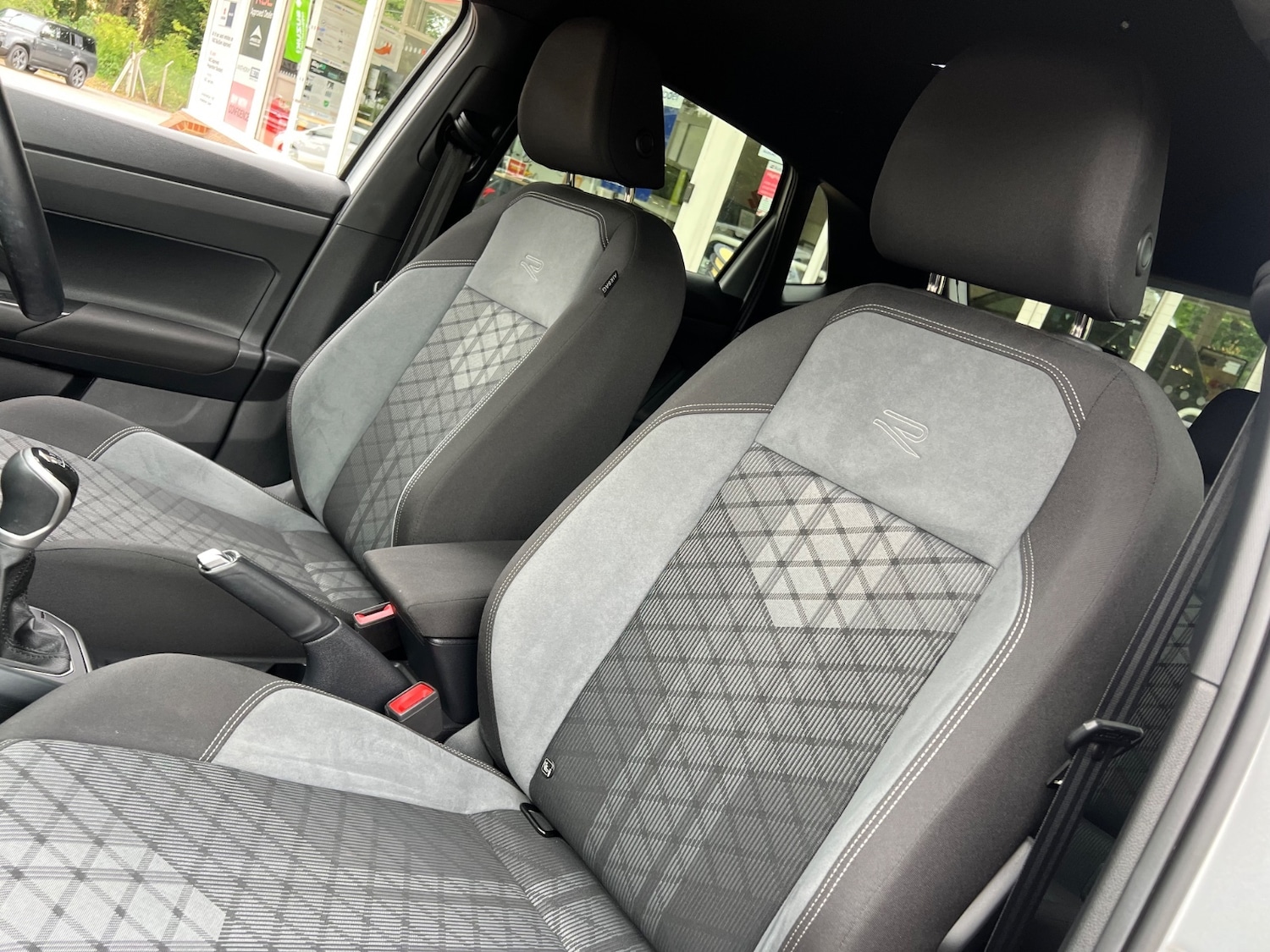 Used Volkswagen Polo 2024 for sale - 76664560: Photo 12