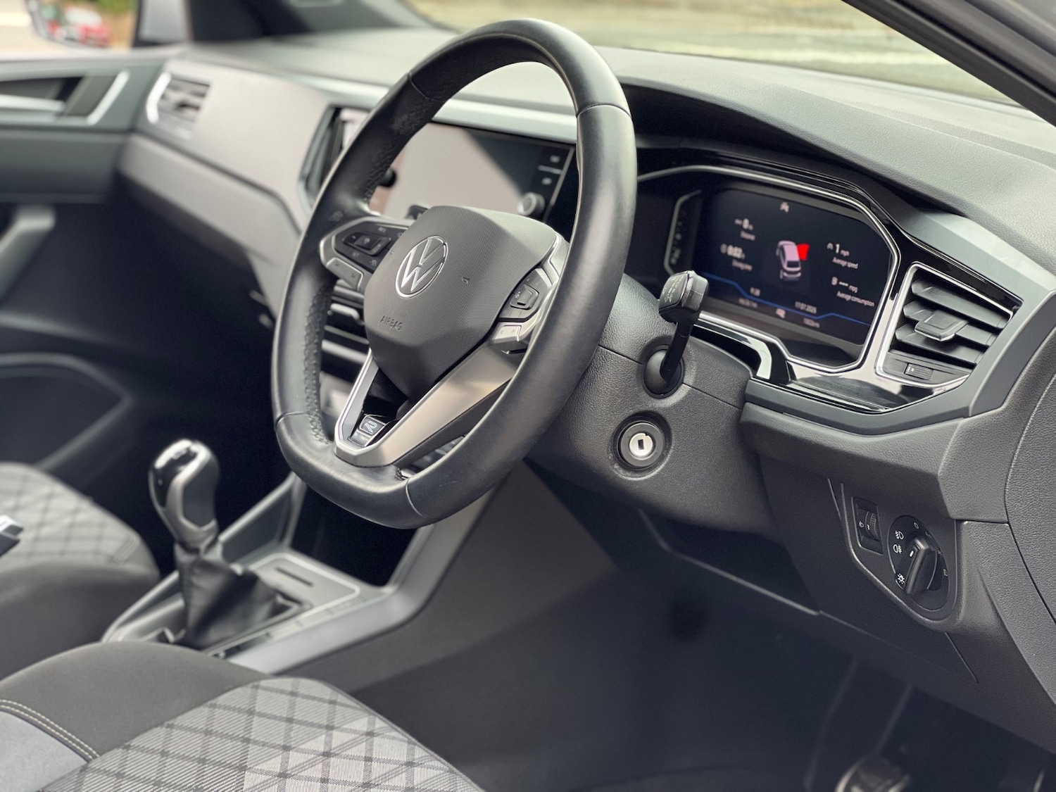 Used Volkswagen Polo 2024 for sale - 76664560: Photo 31