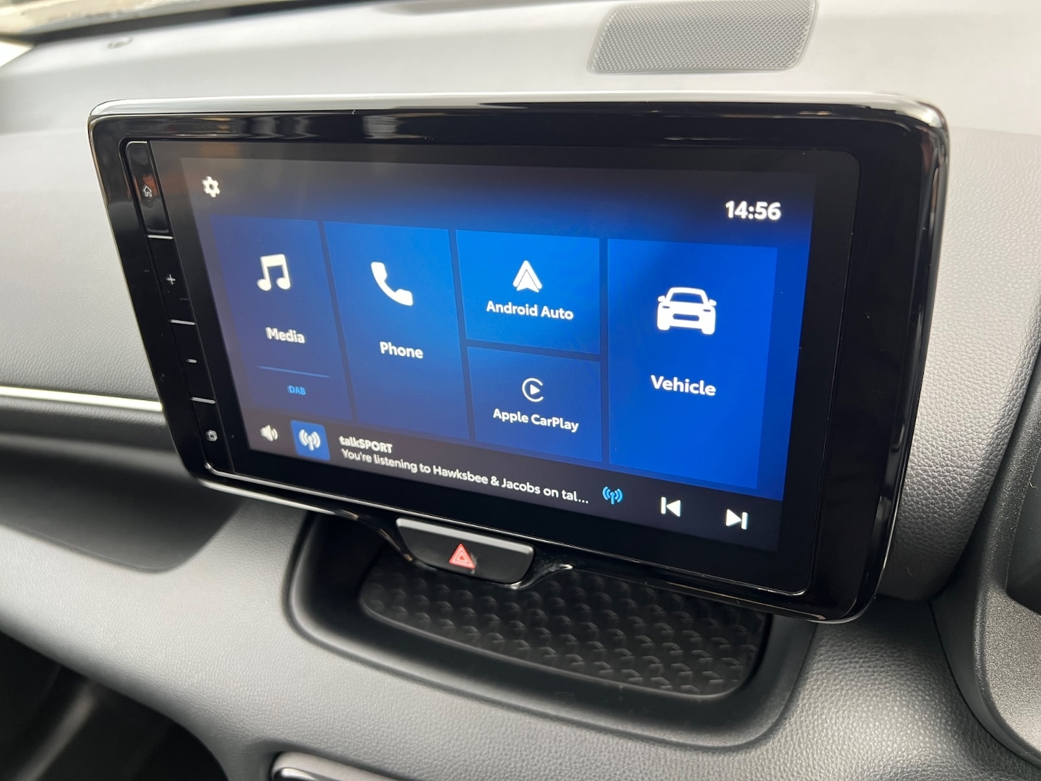 Used Mazda Mazda2 HYBRID 2024 for sale - 76650077: Photo 16