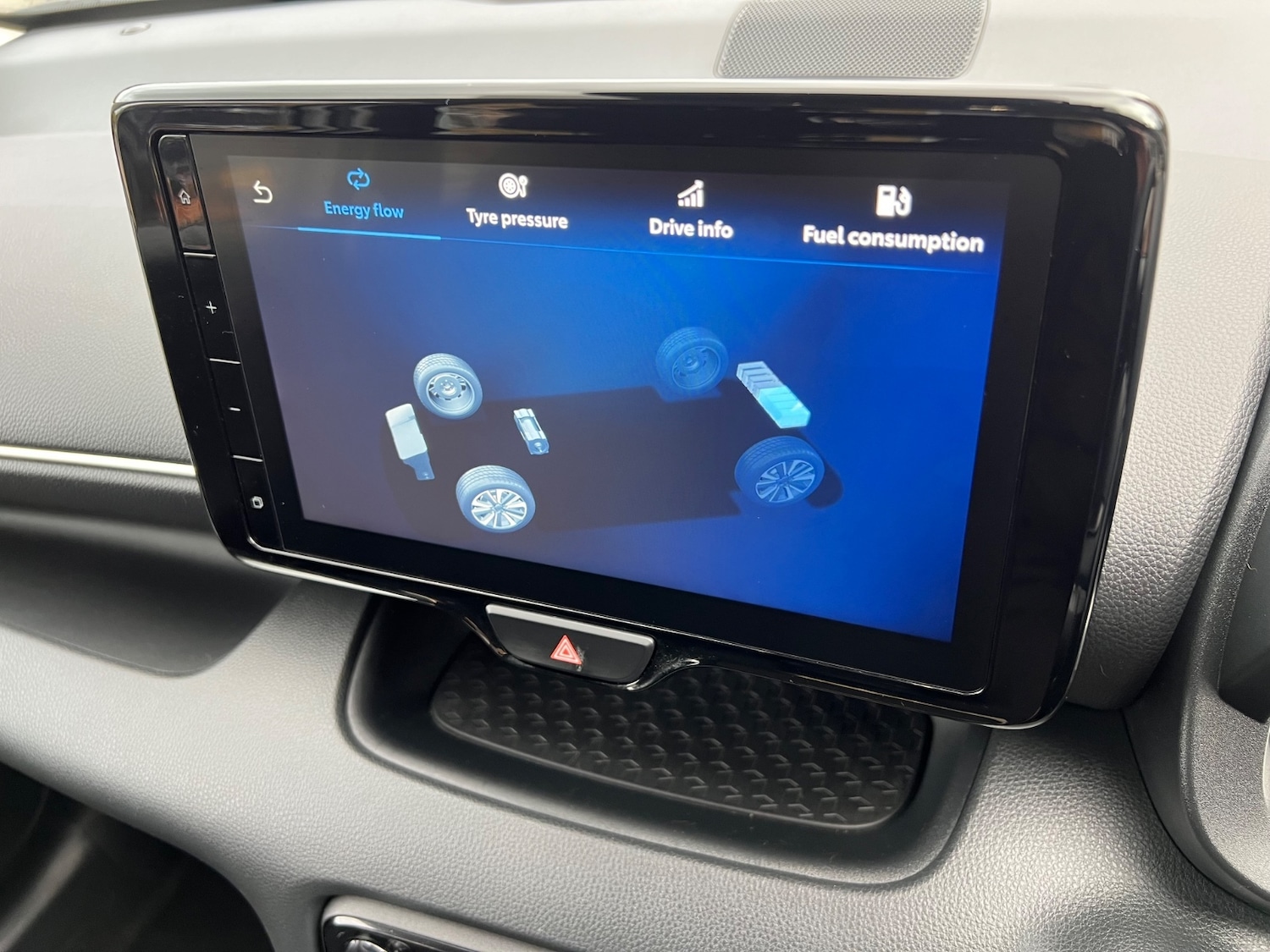 Used Mazda Mazda2 HYBRID 2024 for sale - 76650077: Photo 17