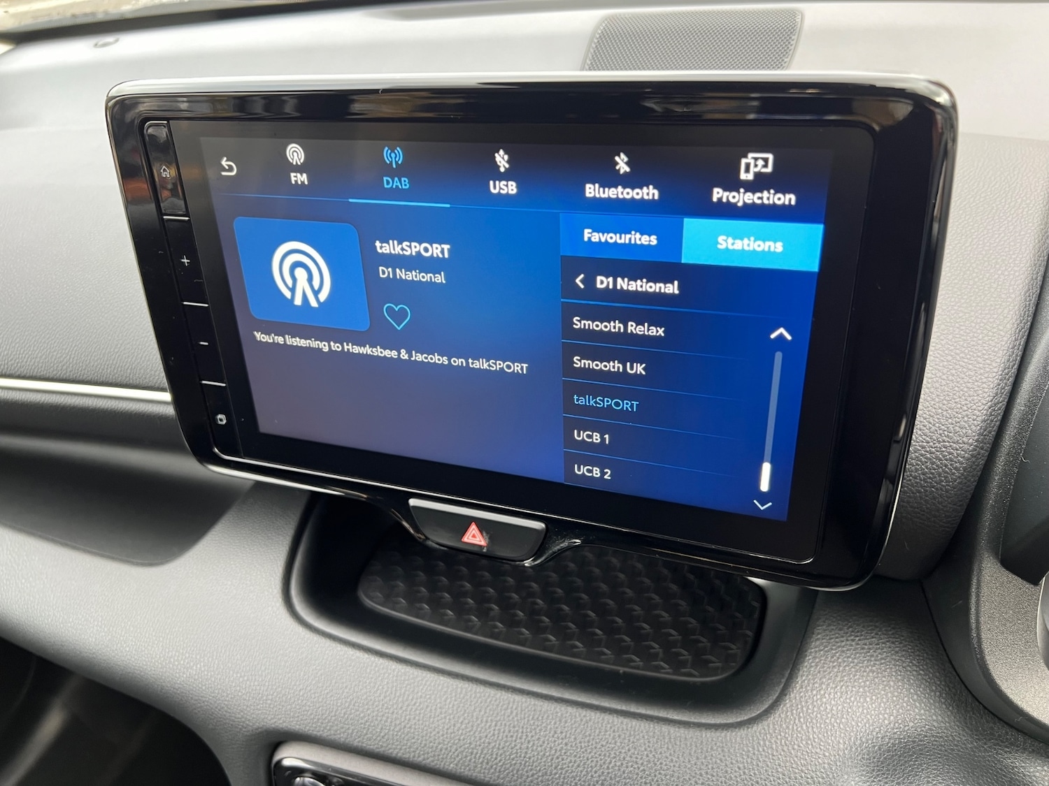 Used Mazda Mazda2 HYBRID 2024 for sale - 76650077: Photo 18