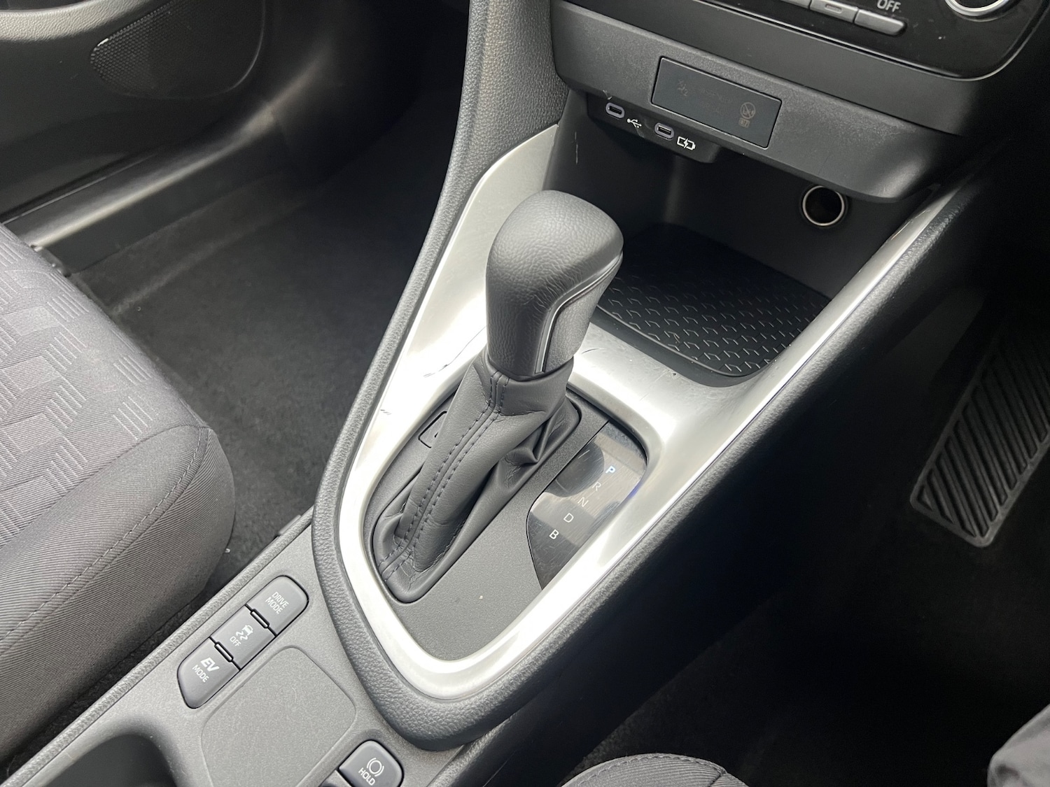 Used Mazda Mazda2 HYBRID 2024 for sale - 76650077: Photo 26