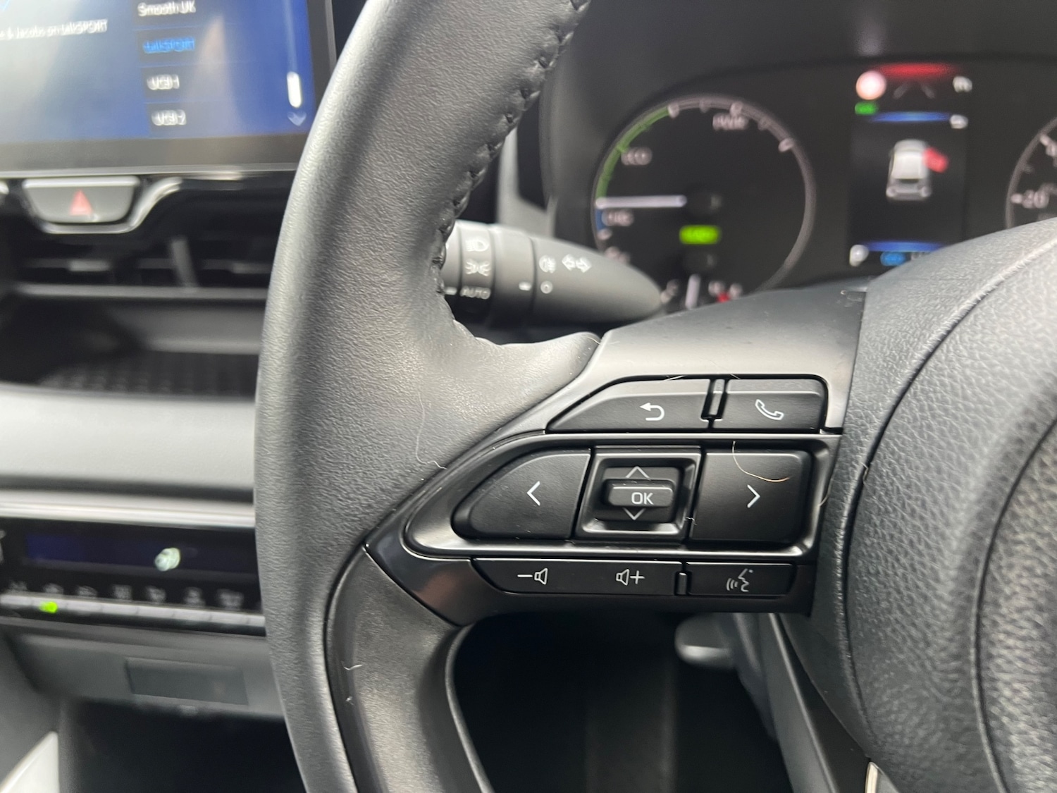 Used Mazda Mazda2 HYBRID 2024 for sale - 76650077: Photo 28