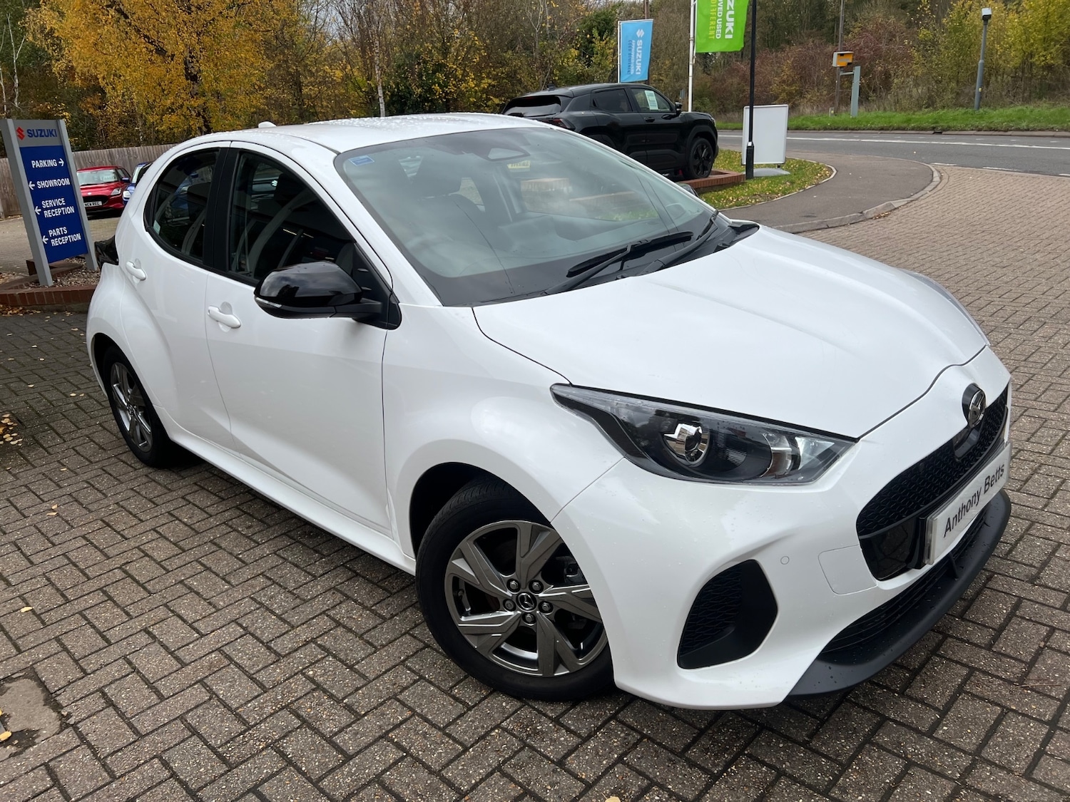 Used Mazda Mazda2 HYBRID 2024 for sale - 76650077: Photo 4