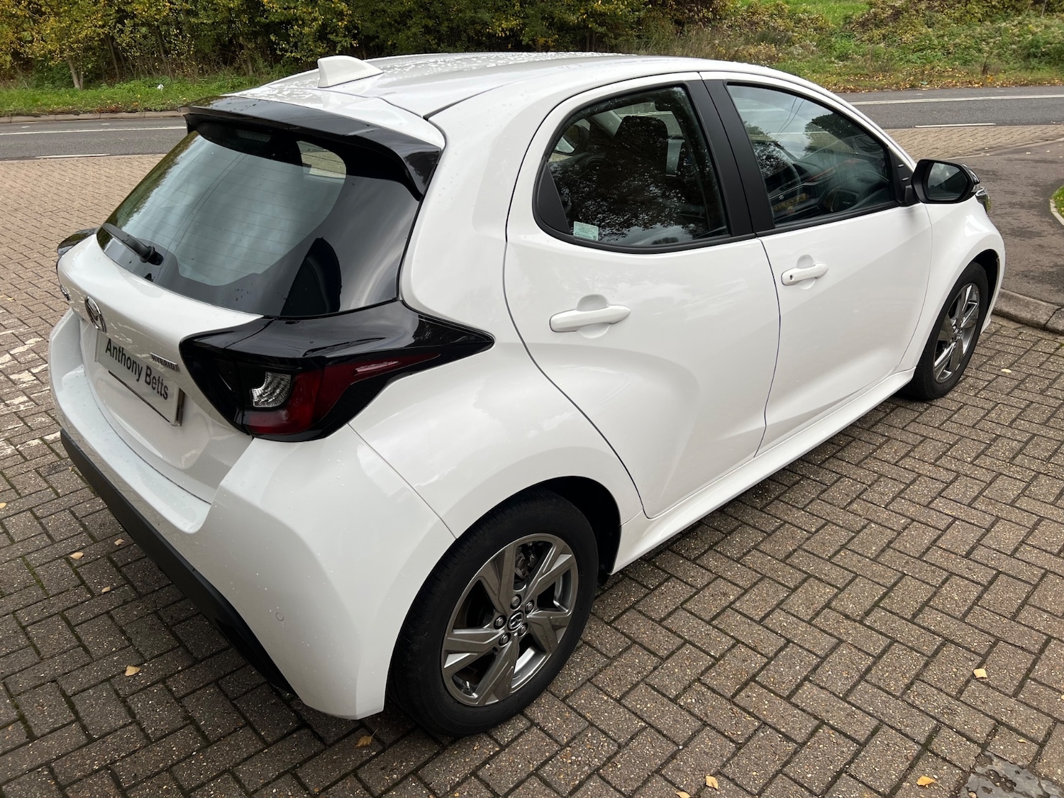 Used Mazda Mazda2 HYBRID 2024 for sale - 76650077: Photo 5