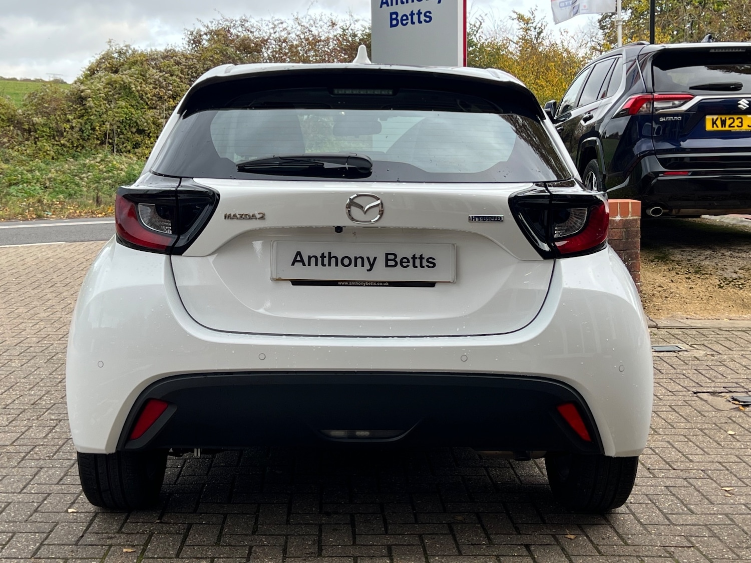 Used Mazda Mazda2 HYBRID 2024 for sale - 76650077: Photo 6