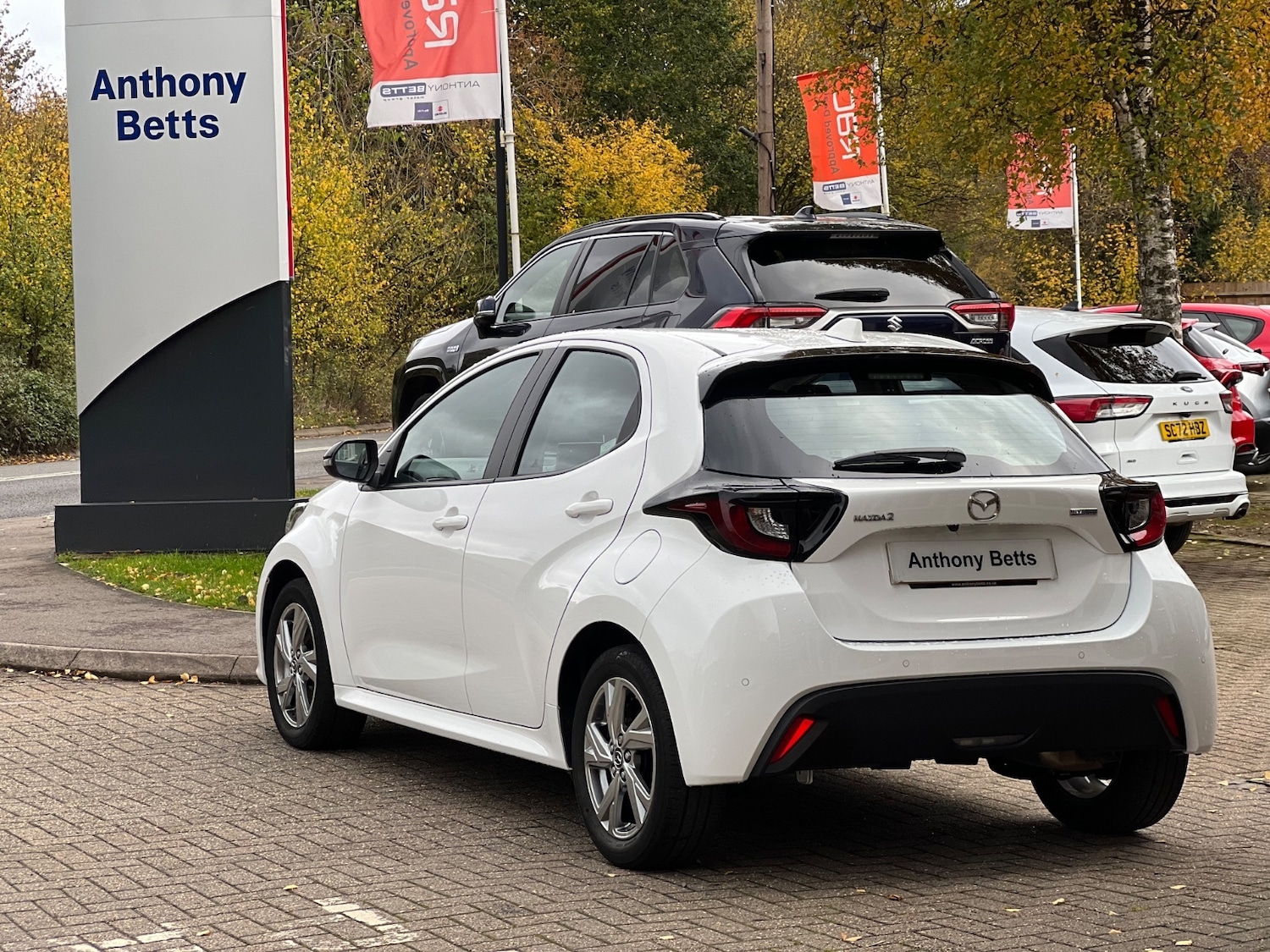 Used Mazda Mazda2 HYBRID 2024 for sale - 76650077: Photo 8