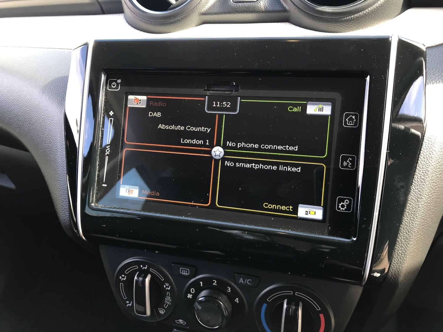 Used Suzuki Swift 2024 for sale - 77897201: Photo 16