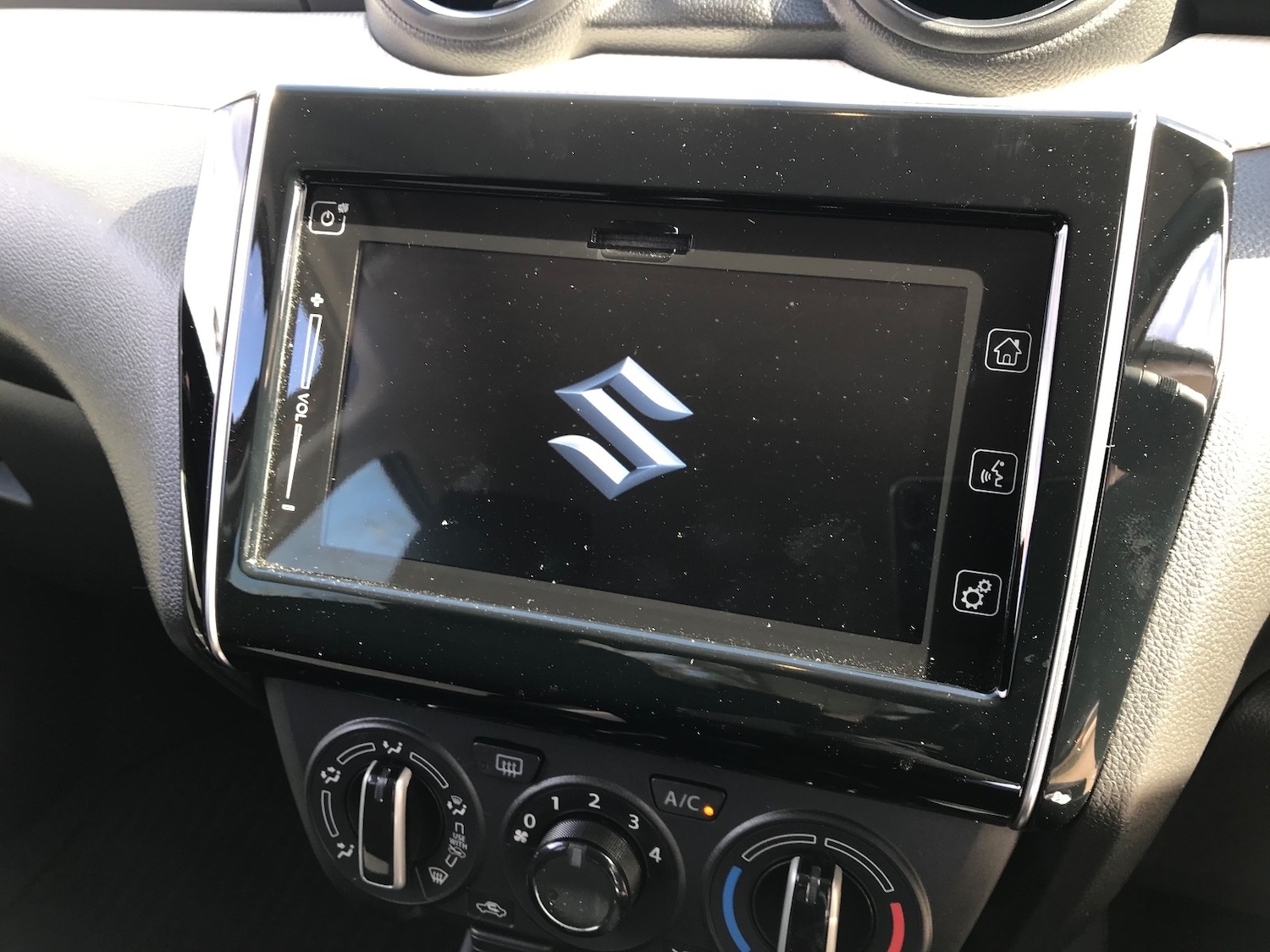 Used Suzuki Swift 2024 for sale - 77897201: Photo 17