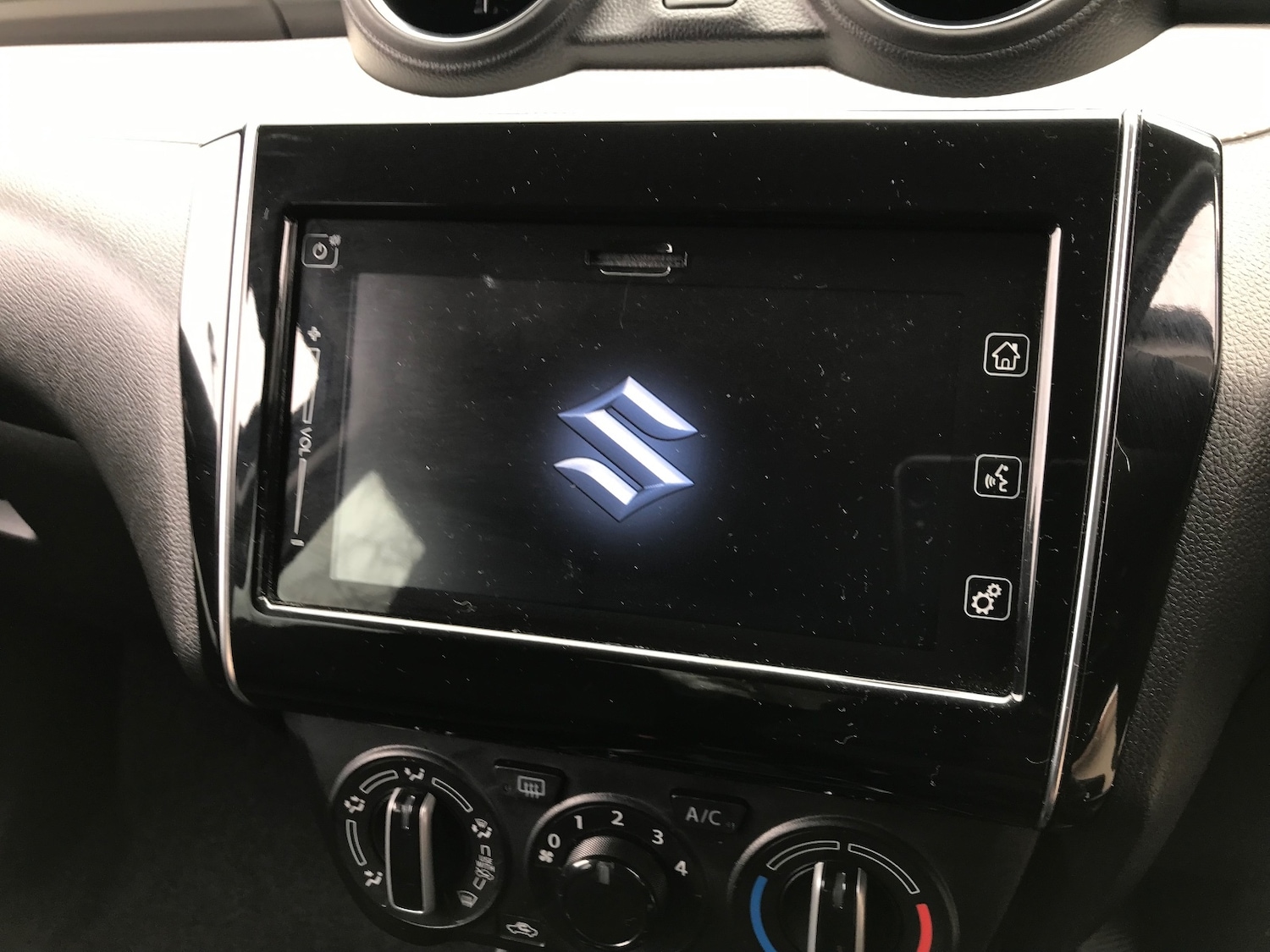 Used Suzuki Swift 2021 for sale - 78074330: Photo 18