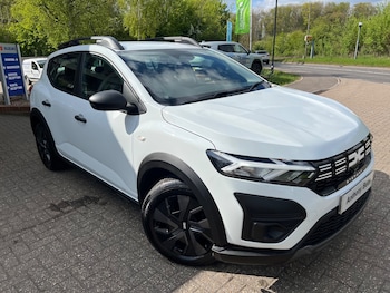 Used Dacia Sandero Stepway 2025 for sale - 78246820: Photo