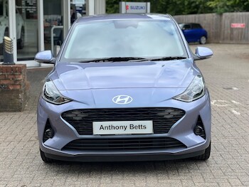 Used Hyundai i10 2023 for sale - 78472512: Photo