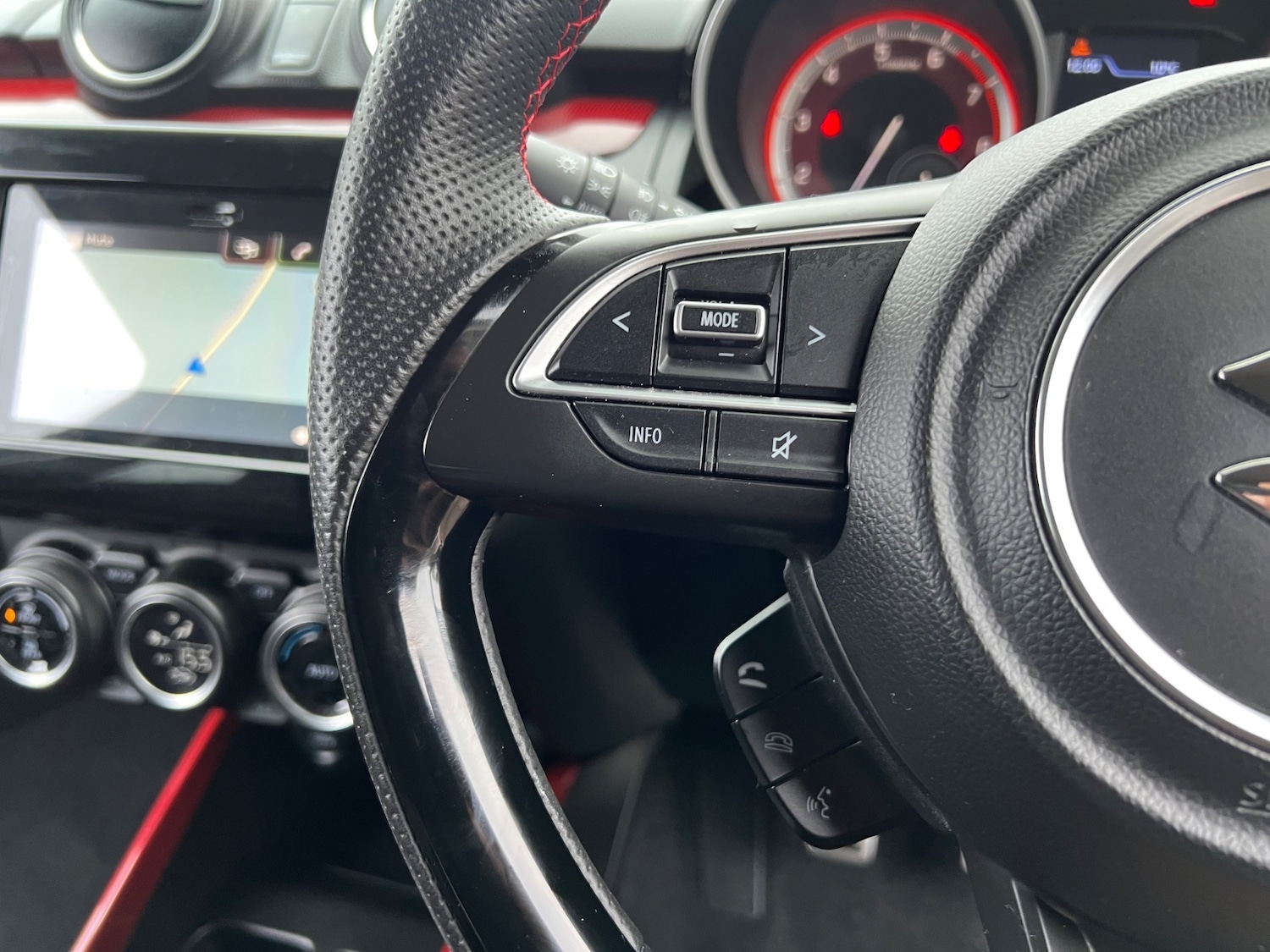 Used Suzuki Swift 2019 for sale - 76709598: Photo 26