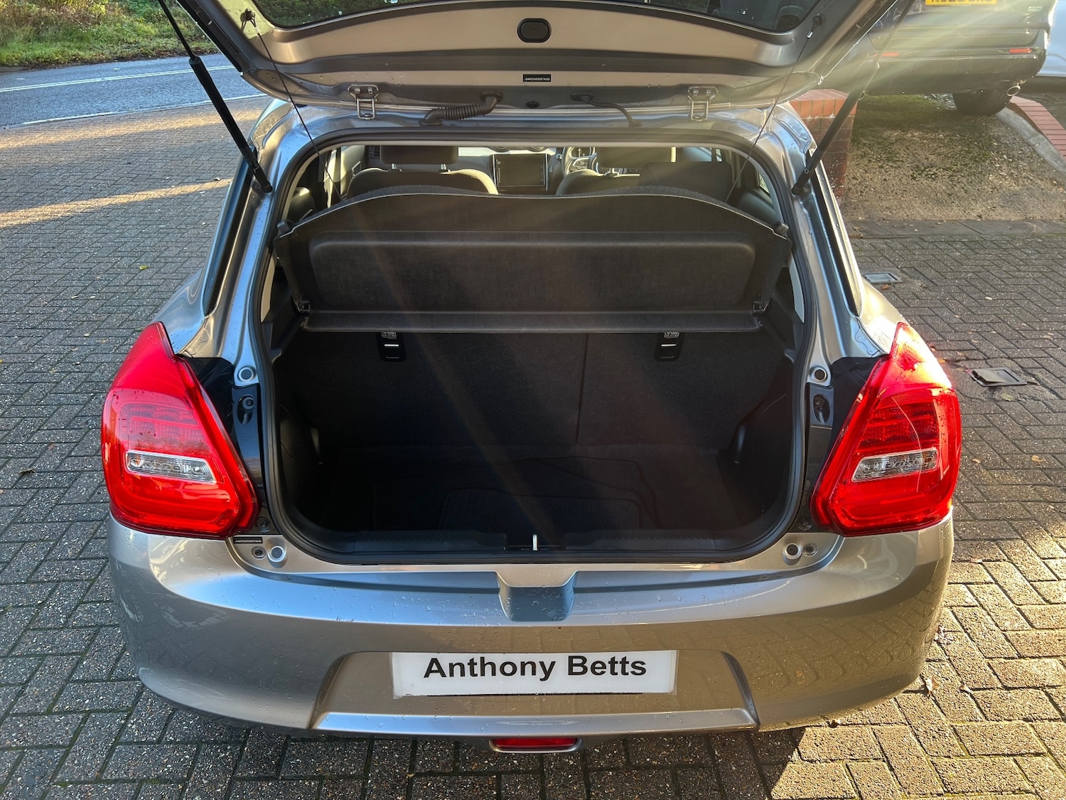 Used Suzuki Swift 2023 for sale - 76773433: Photo 7