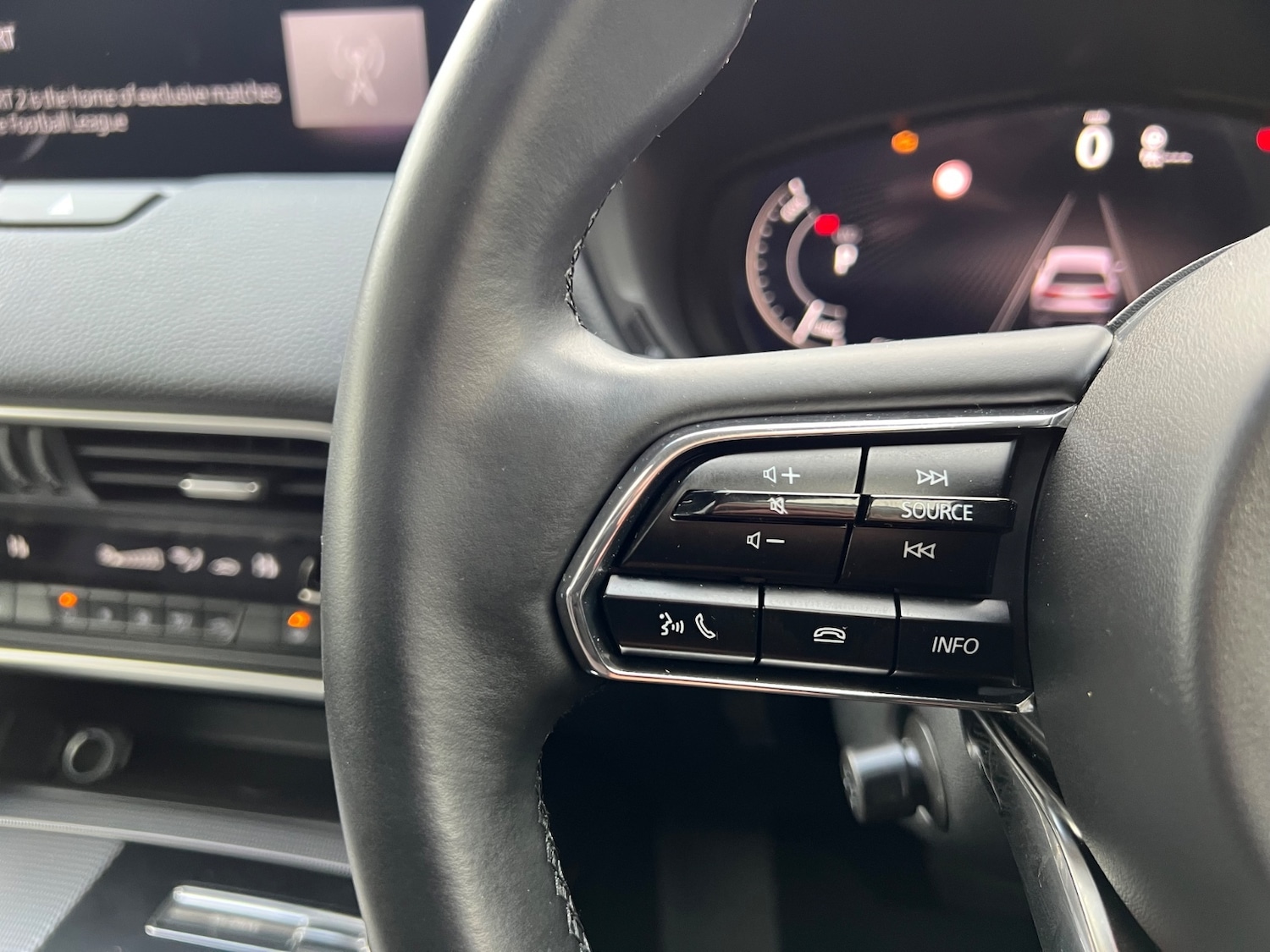 Used Mazda CX-60 2024 for sale - 76650086: Photo 32