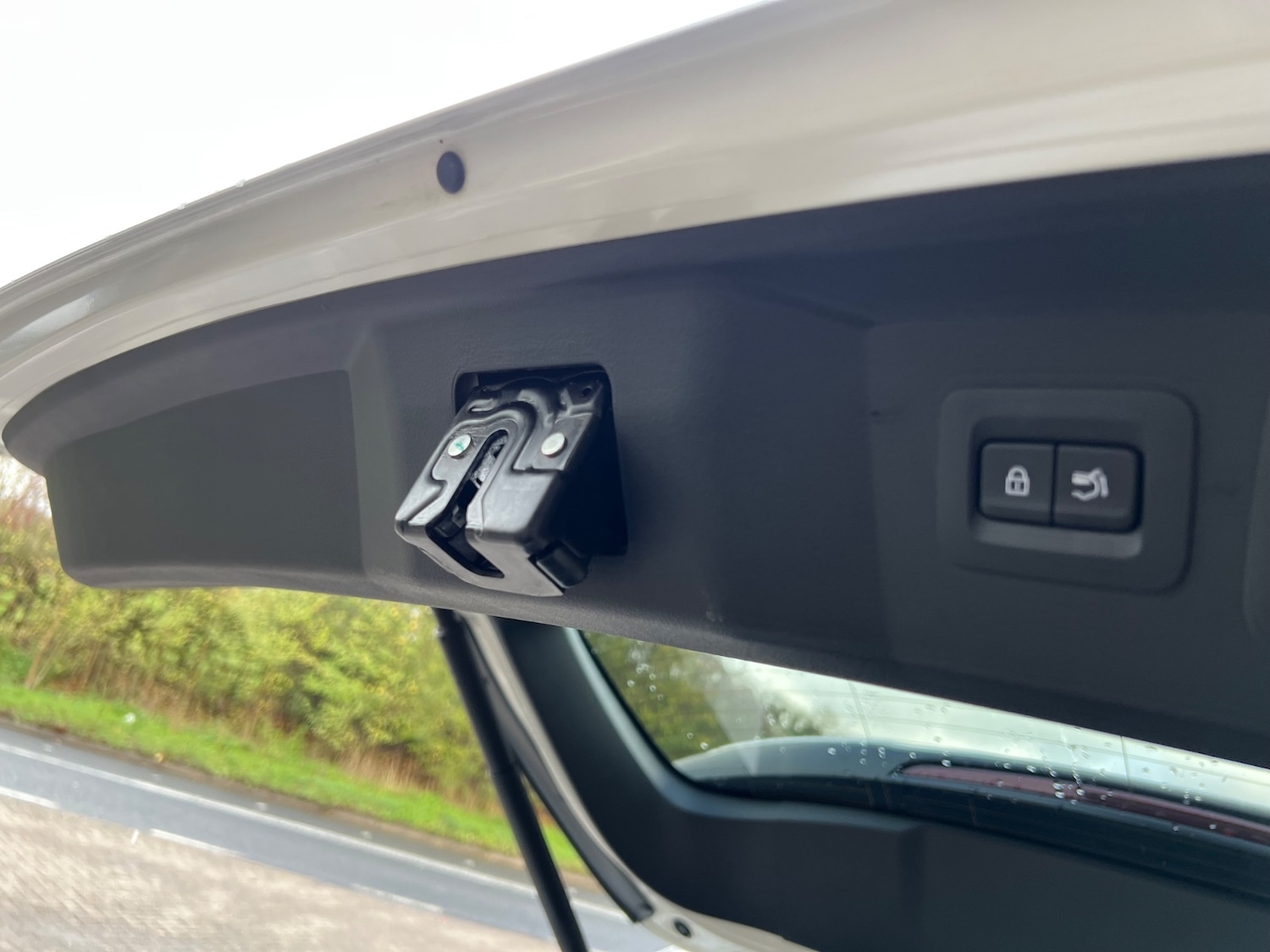 Used Mazda CX-60 2024 for sale - 76650086: Photo 8