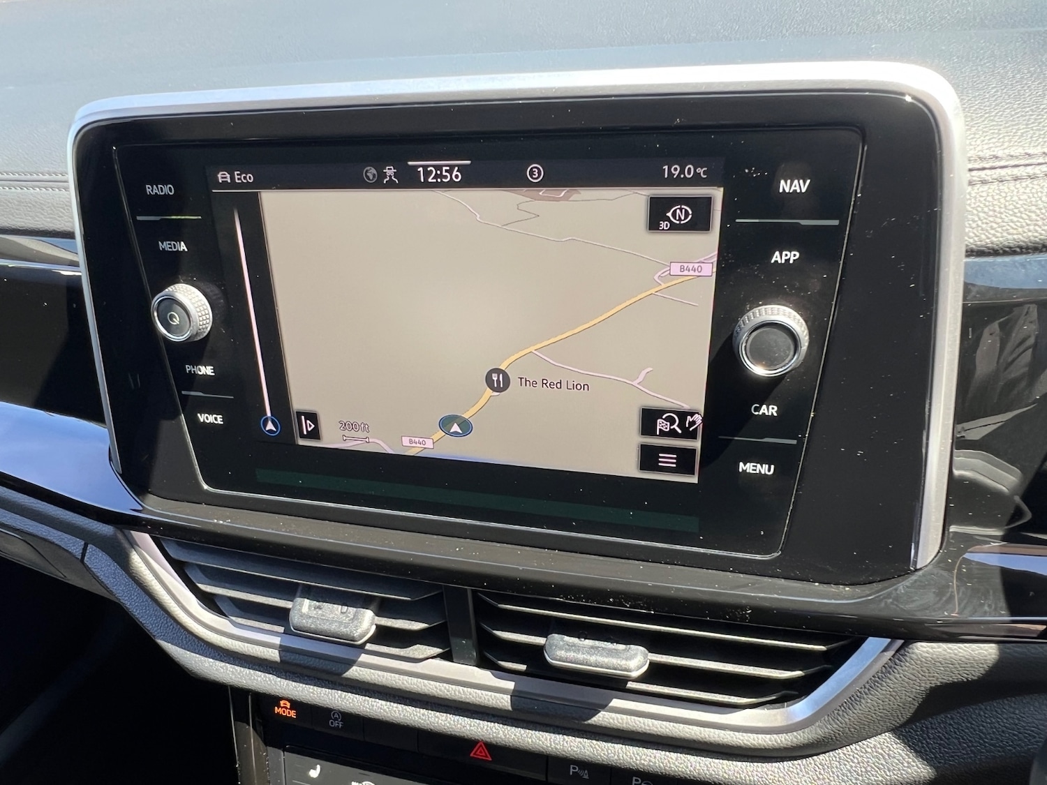 Used Volkswagen T-Roc 2022 for sale - 76650100: Photo 15