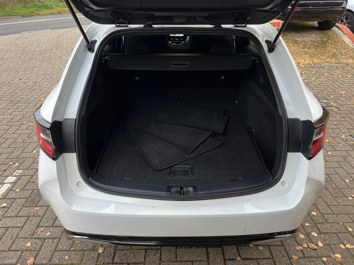 Used Suzuki Swace 2023 for sale - 76650103: Photo 7