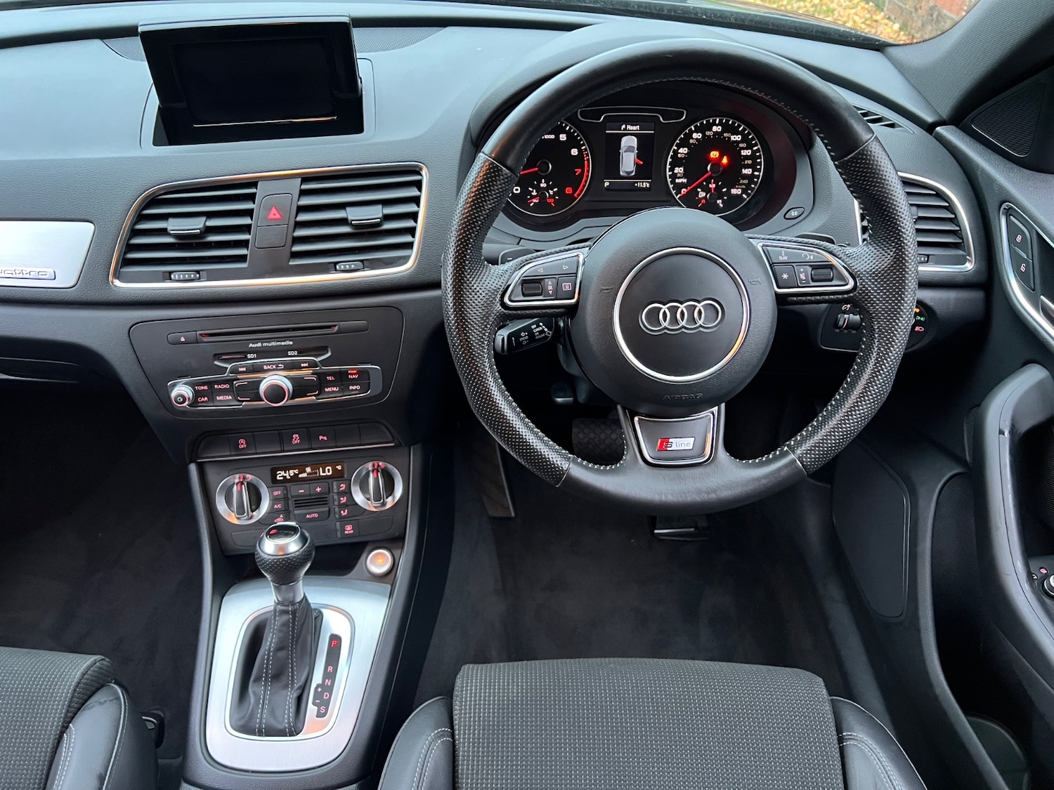 Used Audi Q3 2014 for sale - 76650098: Photo 16