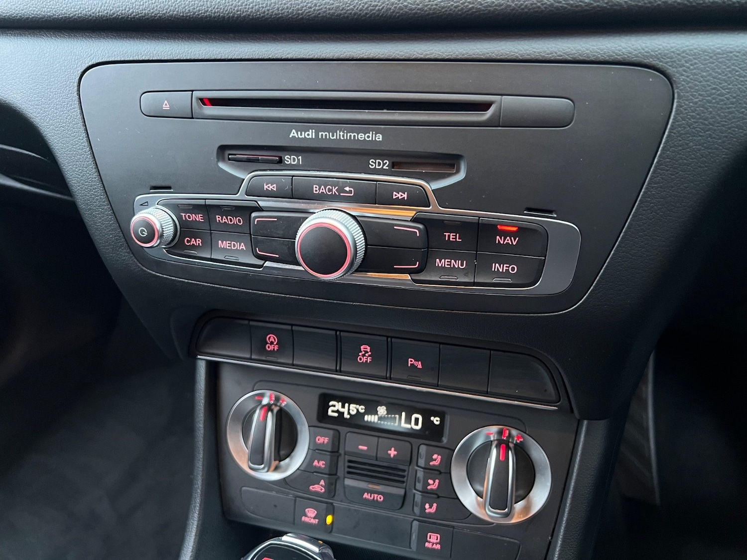 Used Audi Q3 2014 for sale - 76650098: Photo 17