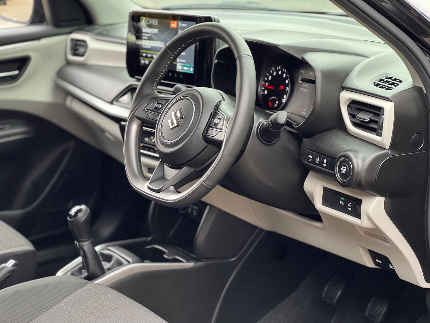 Used Suzuki Swift 2024 for sale - 76796242: Photo 31