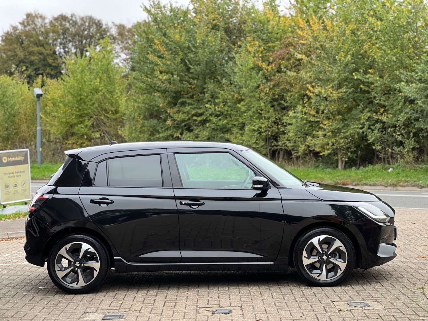 Used Suzuki Swift 2024 for sale - 76796242: Photo 42