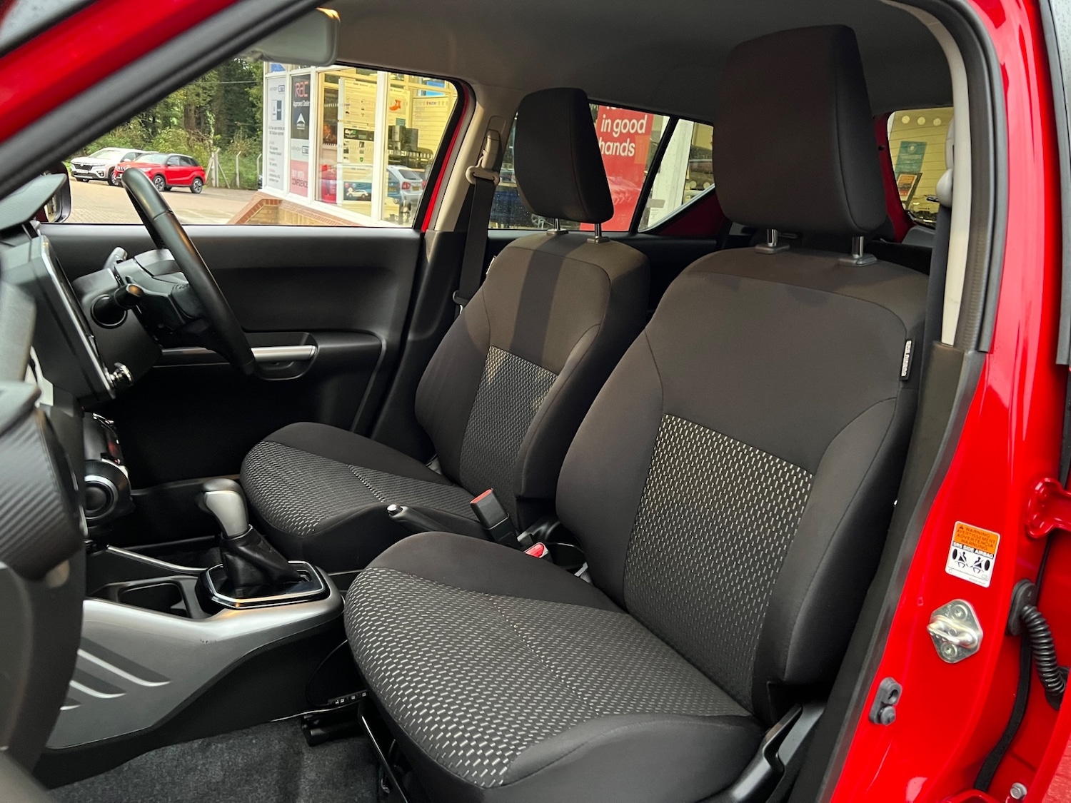 Used Suzuki Ignis 2020 for sale - 76650120: Photo 12