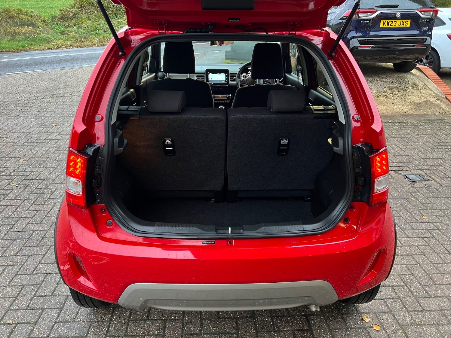 Used Suzuki Ignis 2020 for sale - 76650120: Photo 7