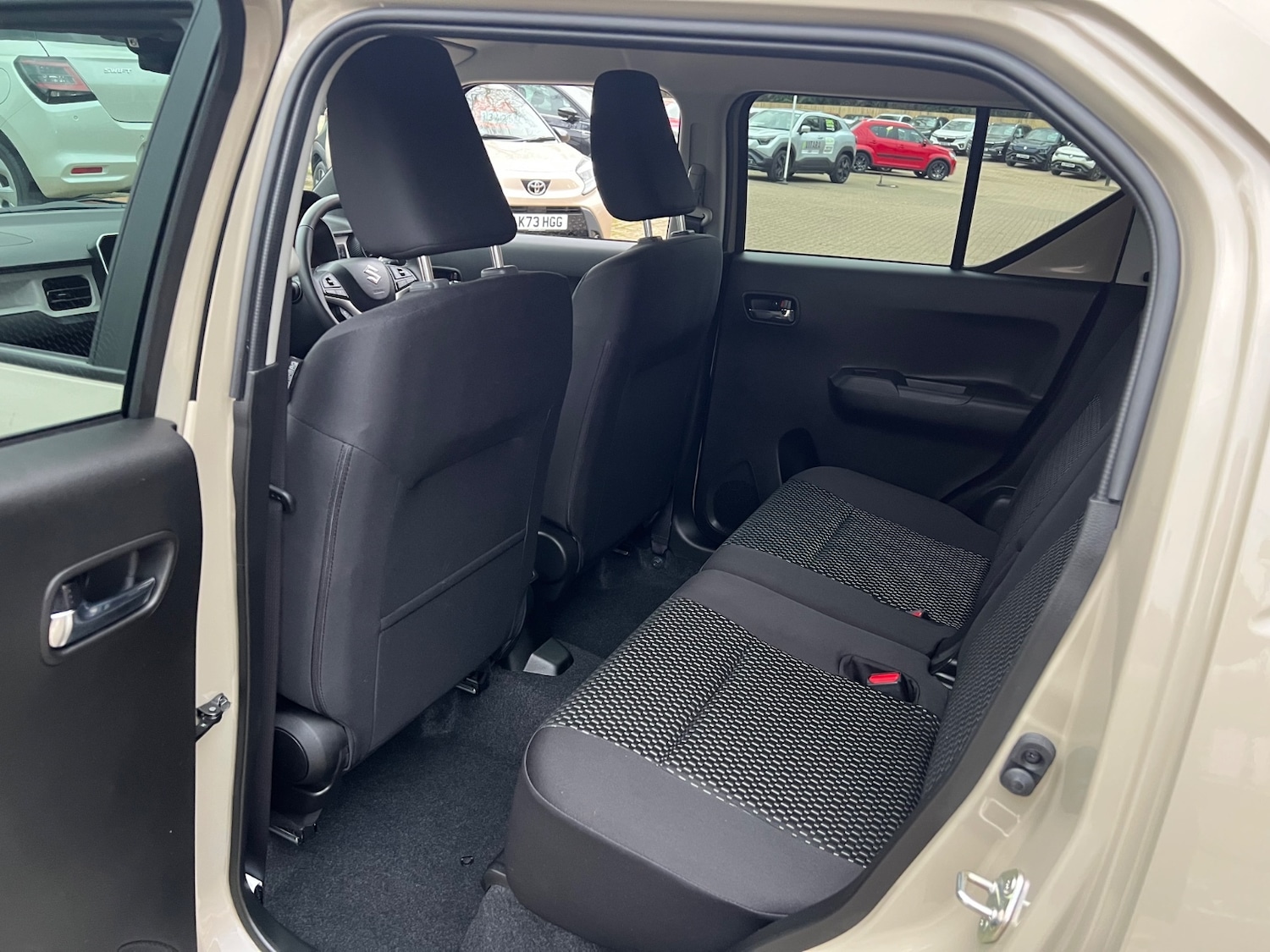 Used Suzuki Ignis 2023 for sale - 77706330: Photo 10