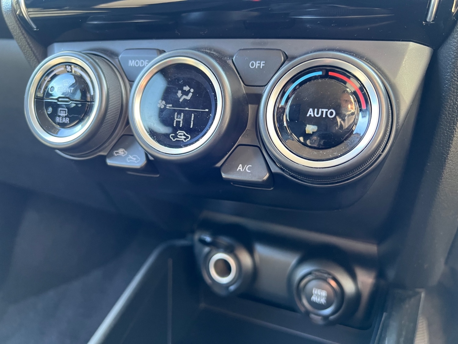 Used Suzuki Swift 2024 for sale - 77726044: Photo 24