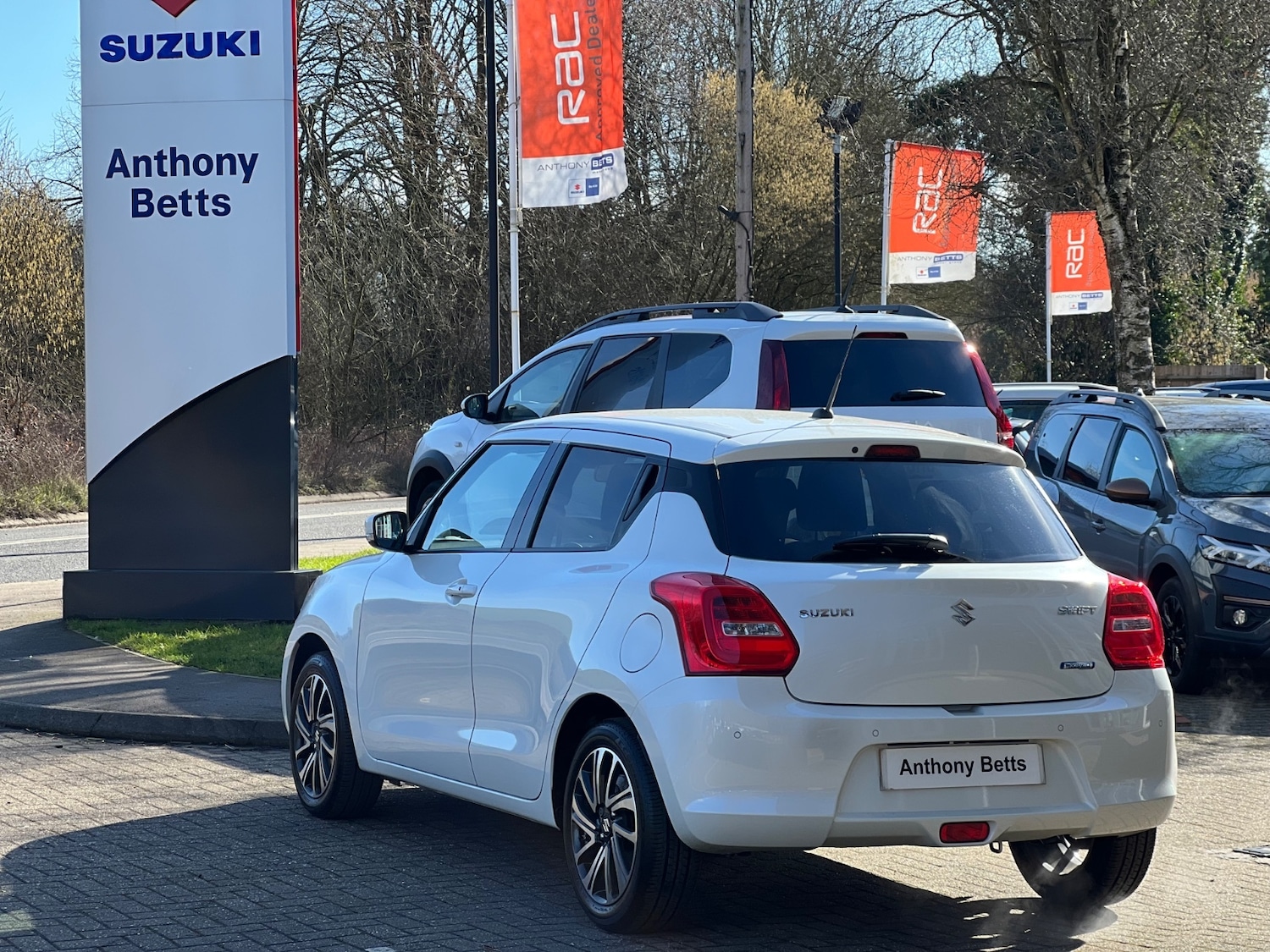 Used Suzuki Swift 2024 for sale - 77726044: Photo 9