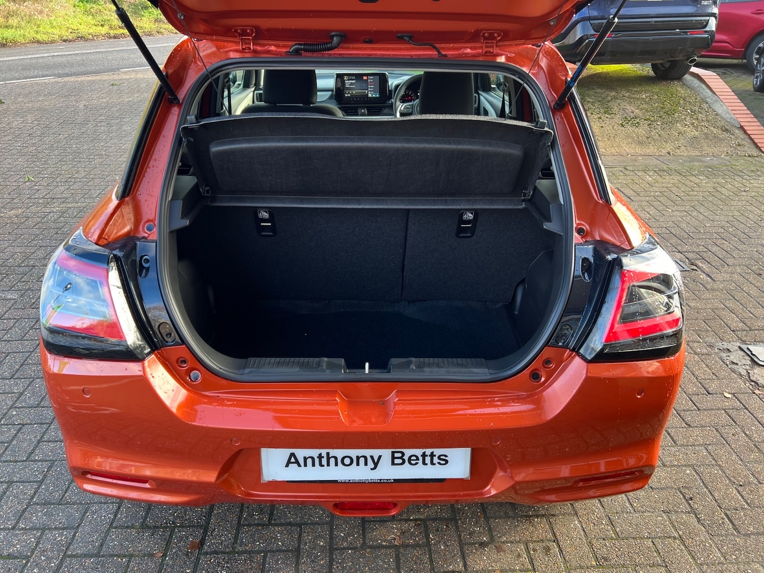 Used Suzuki Swift 2025 for sale - 77388935: Photo 6