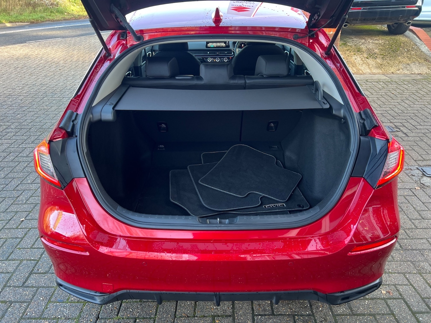 Used Honda Civic 2023 for sale - 76650096: Photo 6