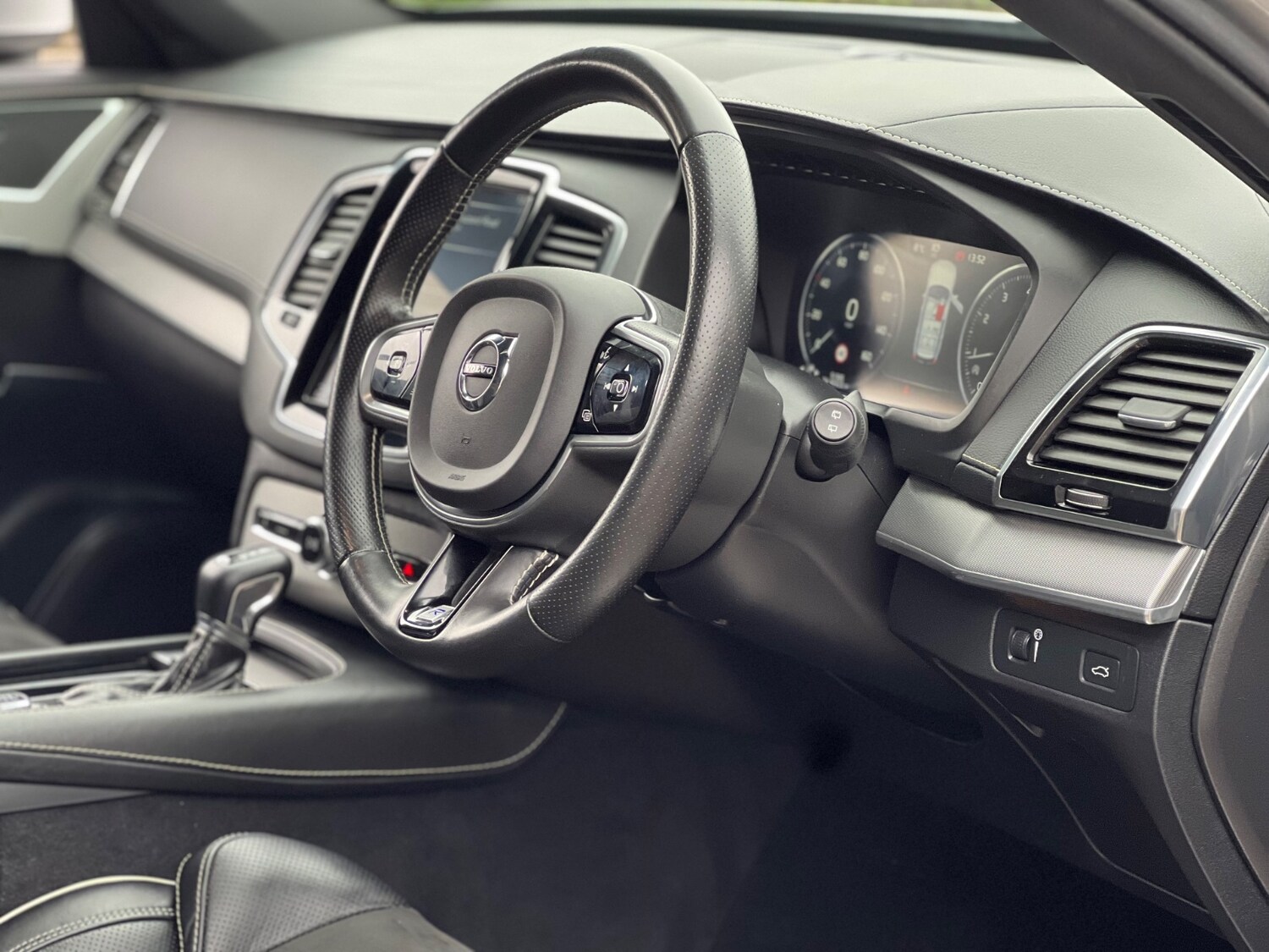 Used Volvo XC90 2019 for sale - 77810244: Photo 36