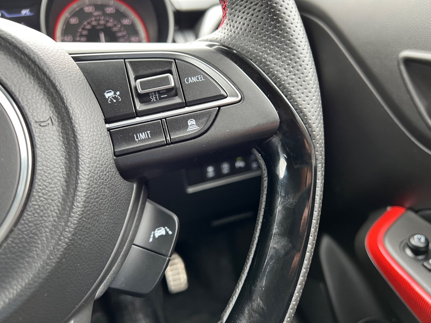 Used Suzuki Swift 2023 for sale - 77442668: Photo 26