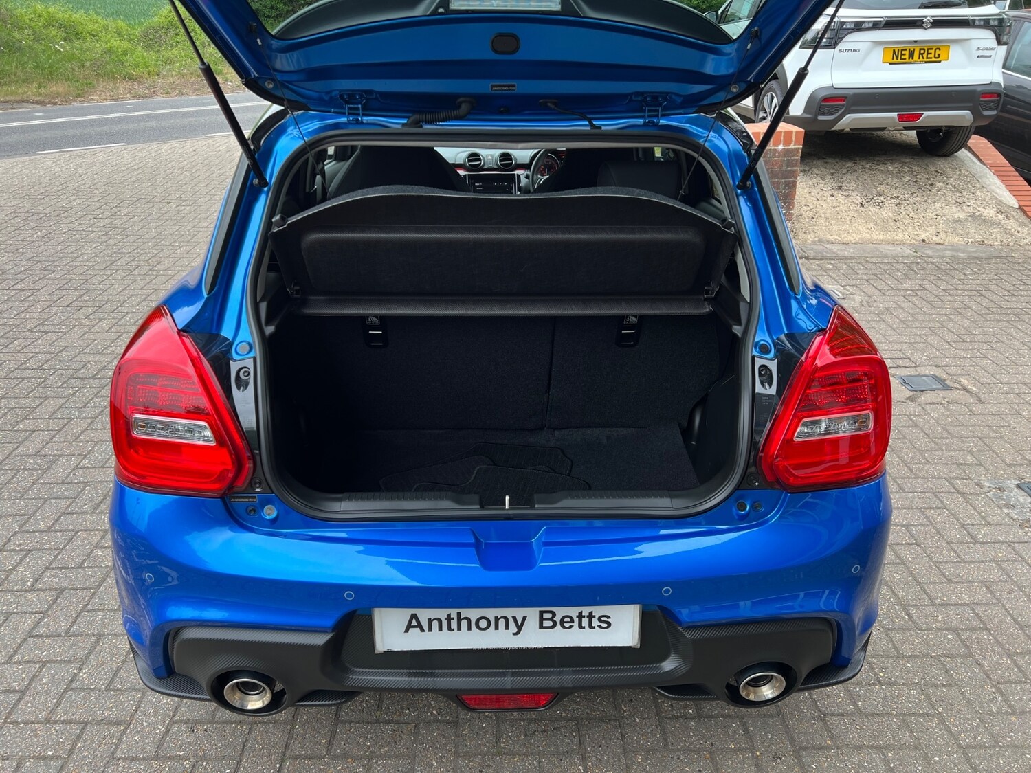 Used Suzuki Swift 2023 for sale - 77442668: Photo 7