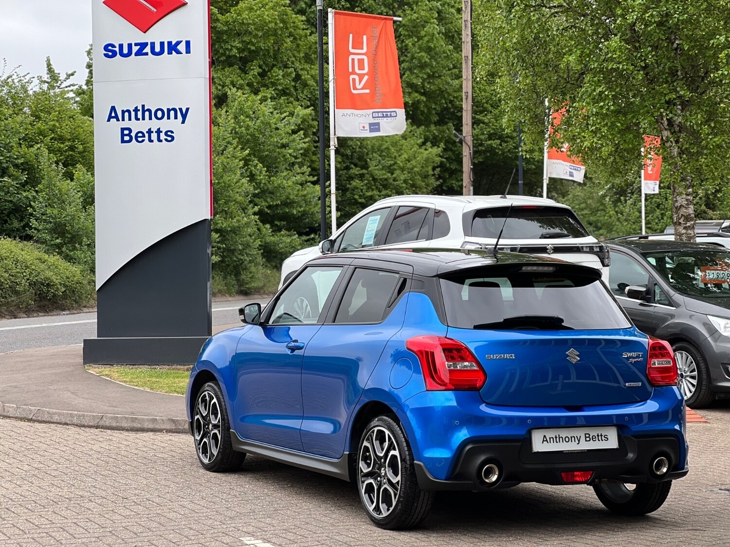 Used Suzuki Swift 2023 for sale - 77442668: Photo 8