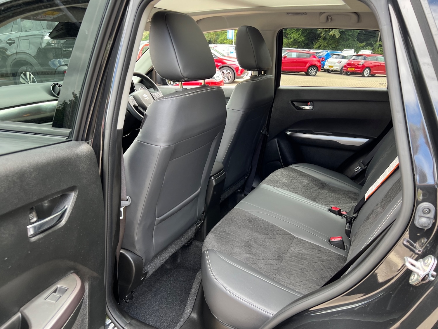 Used Suzuki Vitara 2023 for sale - 76650106: Photo 10