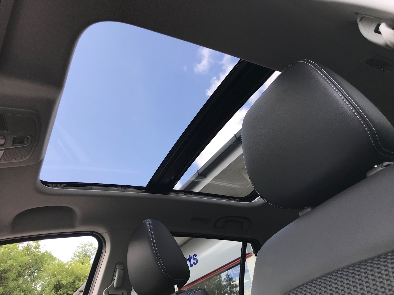 Used Suzuki SX4 S-Cross 2025 for sale - 76796584: Photo 15