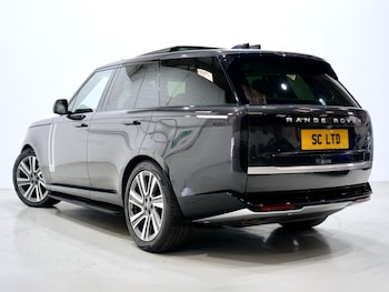 Used Land Rover Range Rover 2023 for sale - 79371011: Photo