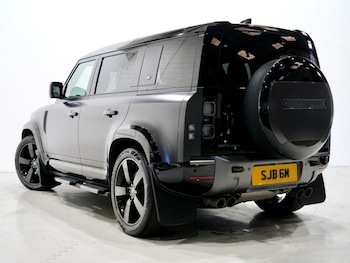 Used Land Rover Defender 2023 for sale - 78543870: Photo