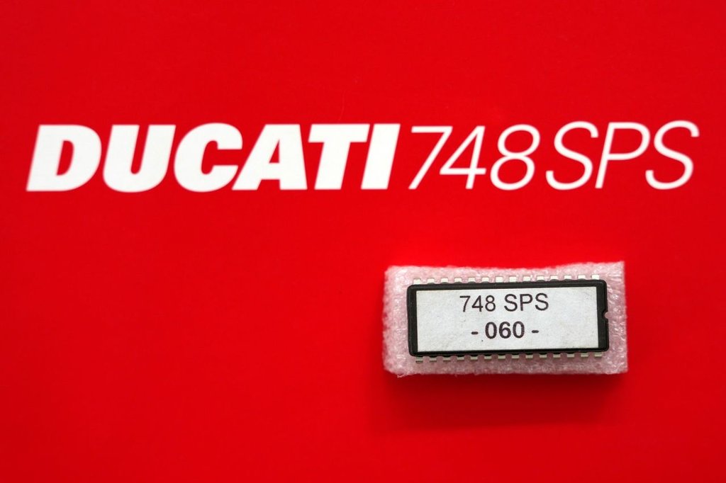 Used Ducati 748 S 1998 for sale - 78543691: Photo 15